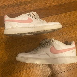 Nike pink air forces